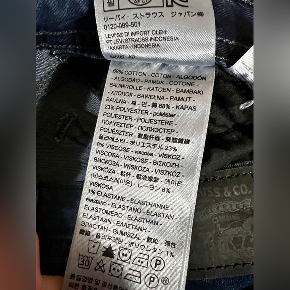 Levi's Dark Wash 529 Curvy Bootcut Jeans - Size 28 - Picture 10 of 11